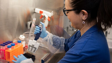 A medical student working in a lab - image 