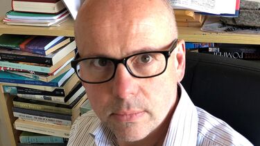 Dr David McCallam