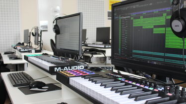 Room of music computer software