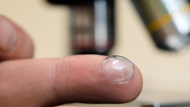 Contact lens