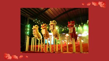 lion dancers