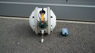 two pipebots next to eachother