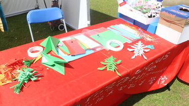 Chinese paper folding stall 