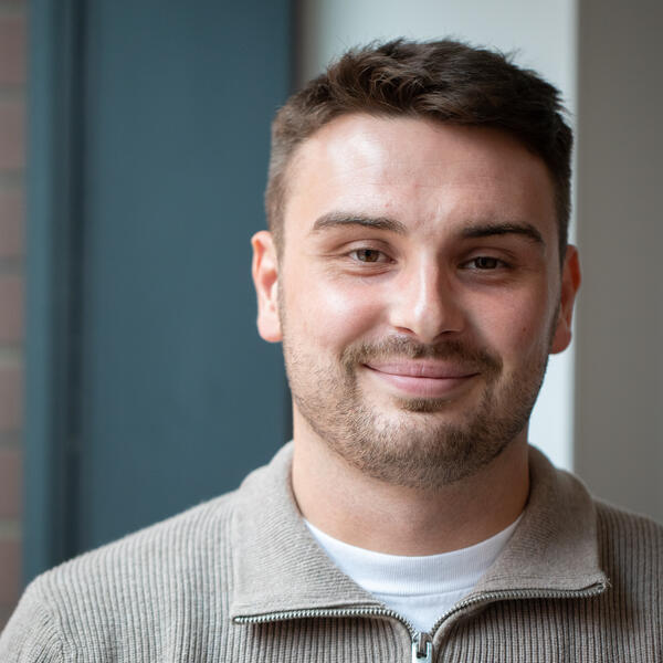 Profile picture of Max Allen - profile photo