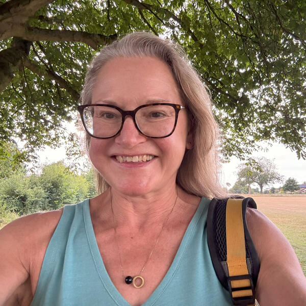 Profile picture of Helen Hoyle
