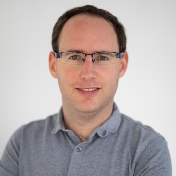 Profile picture of Nadav Amdursky