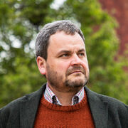 Dr Hugh Willmott