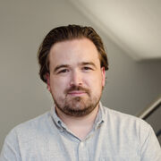 Portrait image of Joe Cartwright