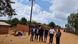 Visit to Chipopoma mini hydro plant